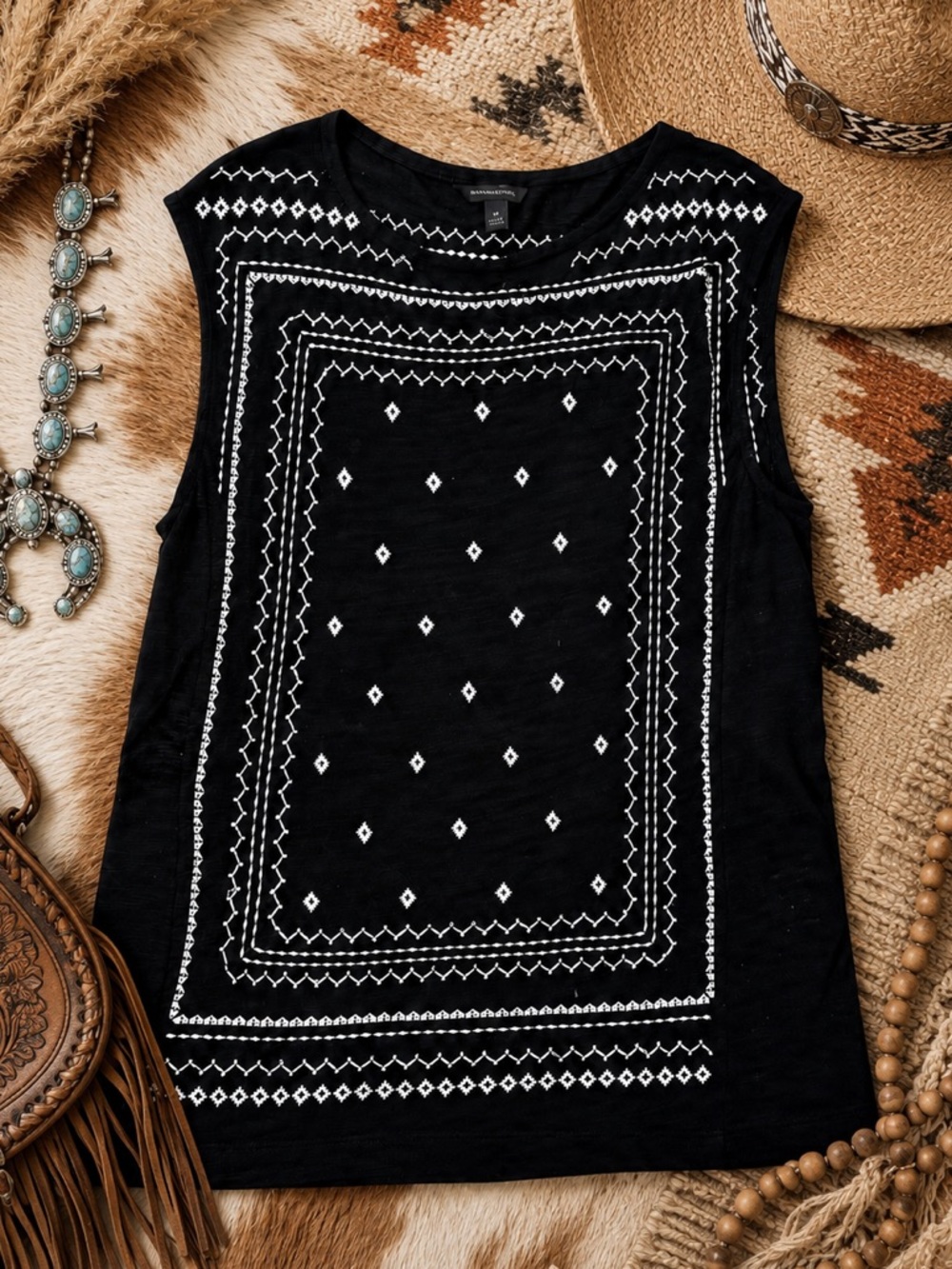 Banana Republic Bandana Inspired Embroidered Sleeveless Boho Tank Top Medium
